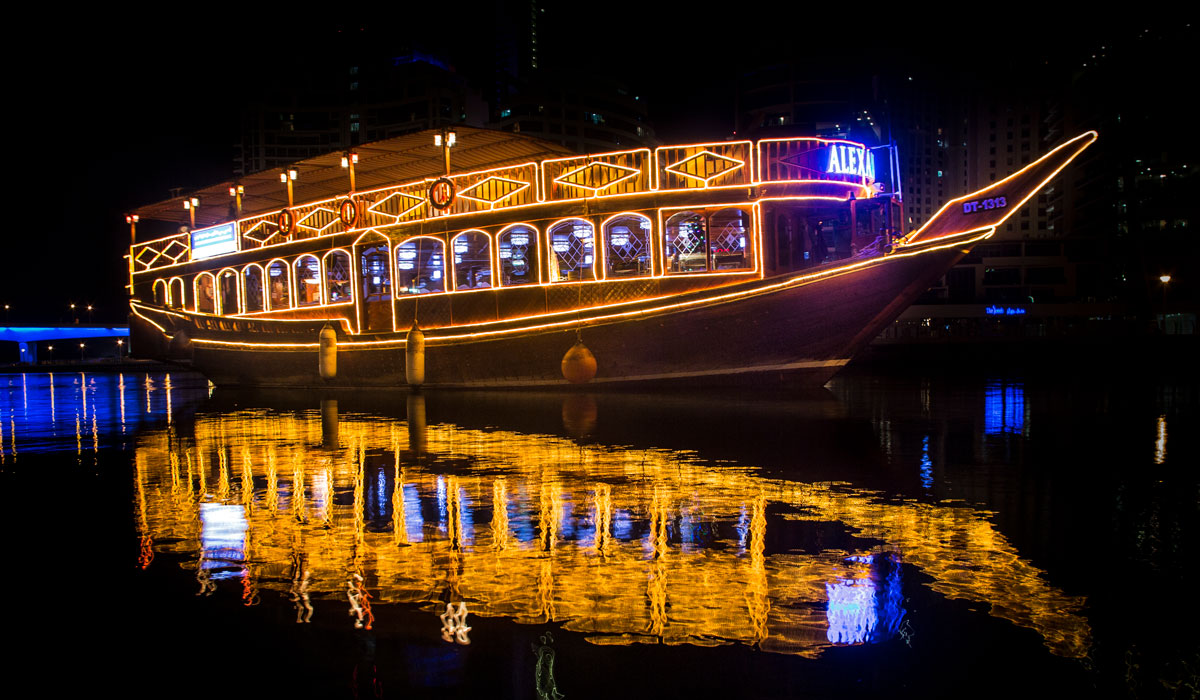 Dhow Dinner Cruise in Marina Canal with Live Entertainment